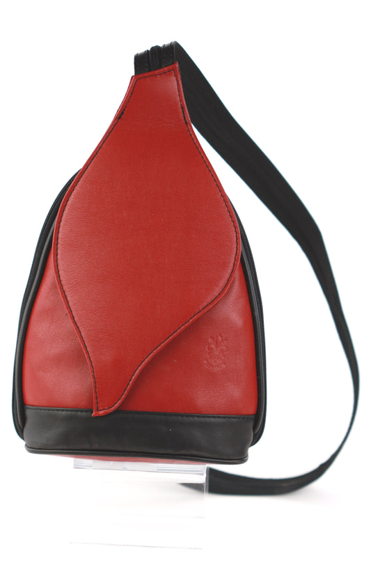 Foglia backpack in red with black contrast